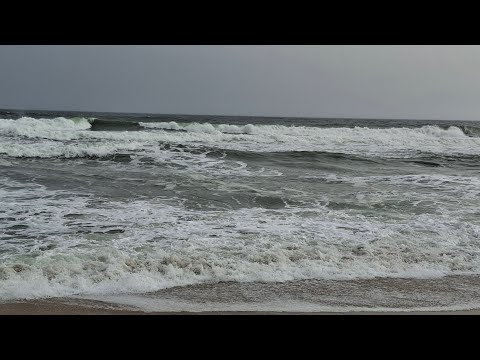 Hasti Buch is live Madhavpur Beach #madhavpurbeach #water #waterfall #shortsfeed #viral #ytshorts 