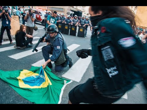 Guerra de bandeiras no 7 de Setembro - Ponte Jornalismo