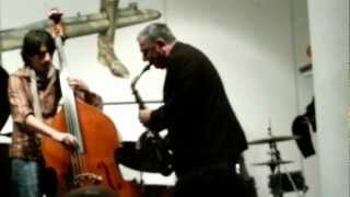 Femmena mimosa allo ZTL