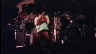 Bob Marley One Love Concert 1978 - Jammin [real lightning strike as Bob speaks to Jah.]