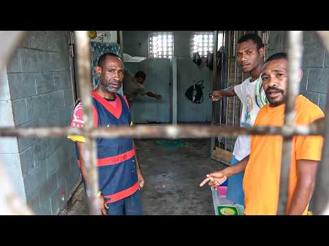The Gangs of Papua New Guinea