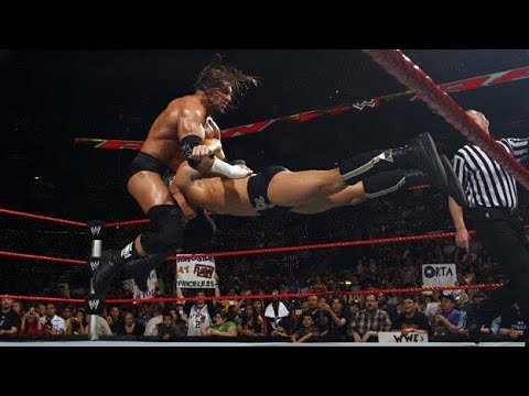Triple H vs Cody Rhodes w/ Legacy Steel Cage Match - Raw 16/3/09