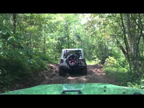 Allyson wheeling at Dirty Turtle Offroad Park #DTOR in the Jeep