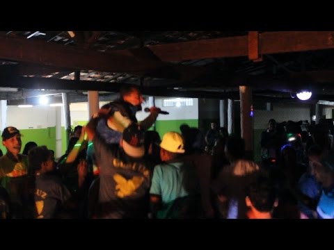 MC Thaison   Anjo caído ao vivo em Sete Lagoas