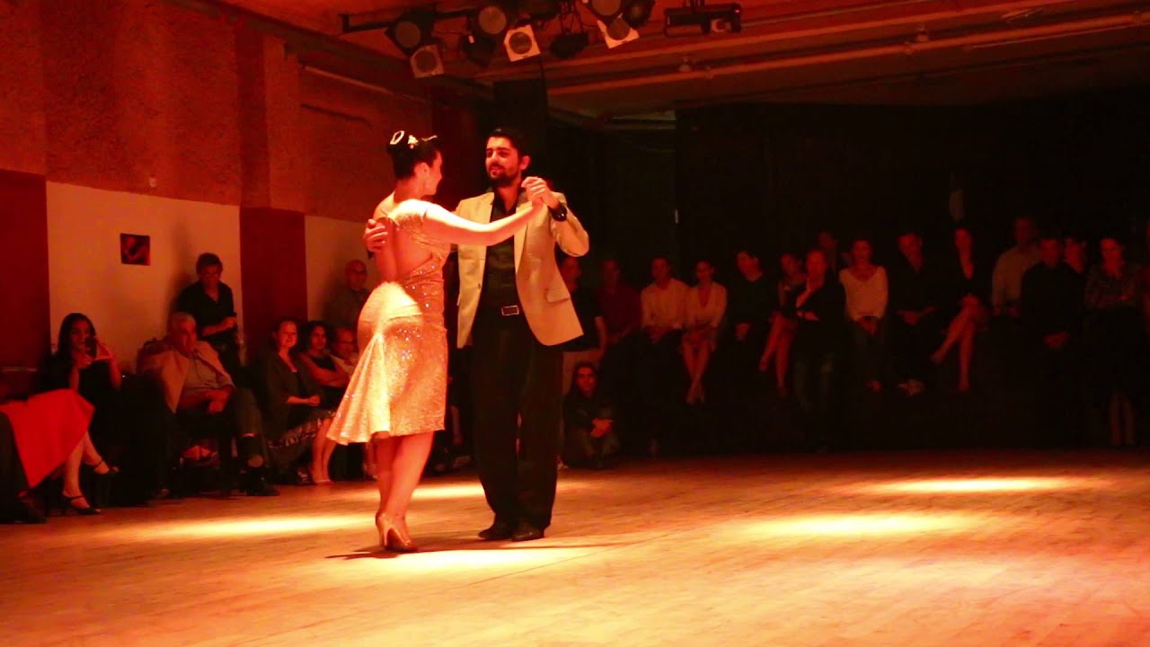 Ariadna Naveira and Fernando Sanchez - (3 Vals) - Milonga "Lo de Silvia" - 28/11/2015 Tel-Aviv