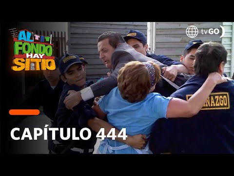 Al Fondo hay Sitio 7: Miguel Ignacio defended Violeta from a police operation (Episode n° 444)