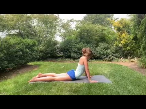 2-Gabriella- 10 Minutes Spanish Yoga Flow