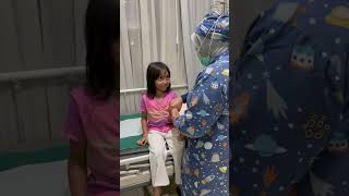 Download lagu MOTHER TAKES LEIKA LEXIE TO THE HOSPITAL, LEIKA GETTING INJECTED BUT DOESN'T CRY LOUDLY‼️ #leika ... mp3