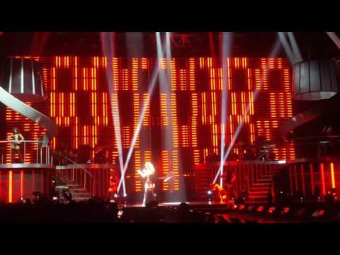 Britney Spears 02   Womanizer   Break The Ice   Live in Singapore June 2017