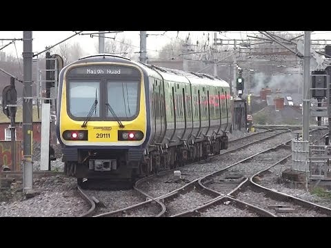 IE 29000 Class DMU Train number 29111 - Connolly Station, Dublin