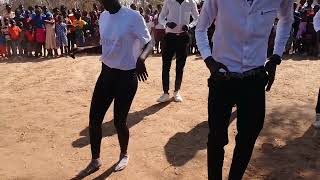 Download lagu MORED KAY 4040 DANCERS mp3