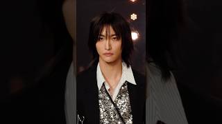 Download lagu K-pop idol Park Seong Hwa (Ateez) runway debut for Isabel Marant #shorts #kpop #ateez #parkseonghwa mp3