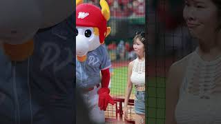 過年吃太多的話！賴可要來檢查囉！ #台湾チア #dance #台湾チアリーダ #fancam #cheerleader #美女 #味全龍啦啦隊 #味全龍小龍女 #賴可 #Like