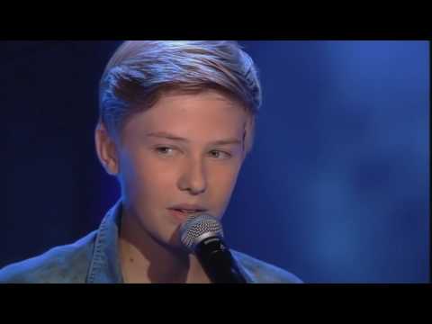 Bart sings 'All Of Me' by John Legend - The Voice Kids 2015 - The Blind Auditions 👍