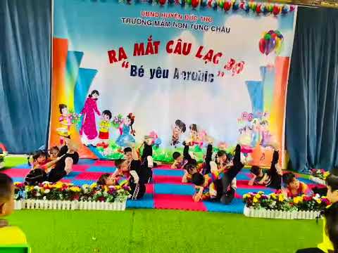 TIẾT MỤC NHẢY "NHÀ MÌNH RẤT VUI" CỦA ĐỘI AEROBIC LỚP LỚN