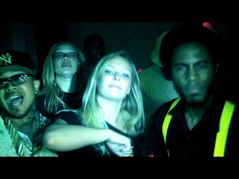 Hakeem Hill and Carlito Doss - Keeps Me Alive