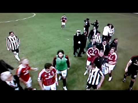 Milan-Juve 1-1 Rissa Incandescente Ambrosini vs Chiellini [Fischio Finale] 25-02-2012