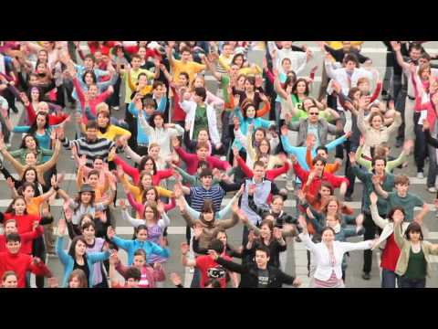 復活の日曜日のダンス、ブダペスト、ハンガリー (Resurrection Sunday Dance, Budapest, Hungary)