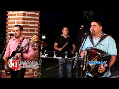 Los Apreciables Del Norte - El Dos Sierras (En Vivo 2015)
