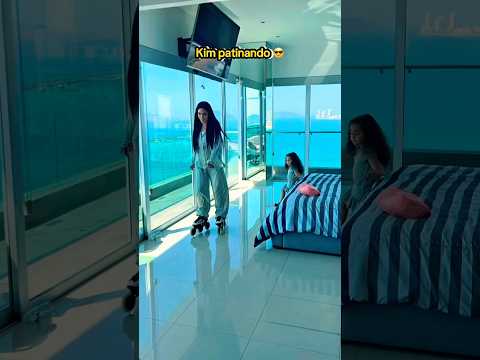 KIMBERLY Y KIMA PATINANDO 😳 | #jukilop #shorts #kimberlyloaiza