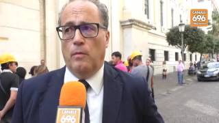 telefonino-sequestrato-sit-in-dei-giornalisti-al-tribunale