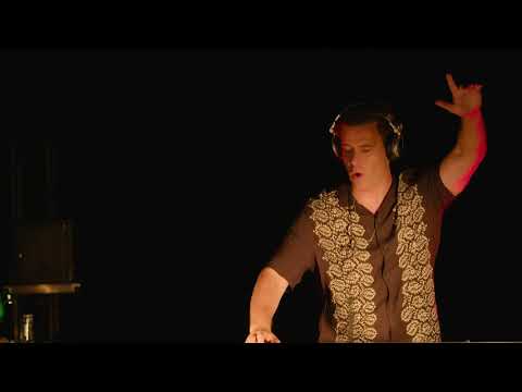 Adaro's Poolparty E07 - Solo