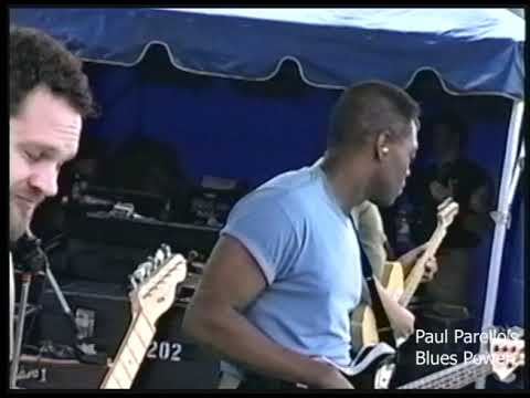 Howard & the White Boys / 2001 Chord On Blues Fest