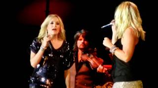 [HD] Carrie Underwood and Miranda Lambert - Before He Cheats/Gunpowder & Lead Duet