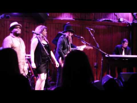 john gaar  band - angel flew away - 05-08-16 saxon pub , austin TX