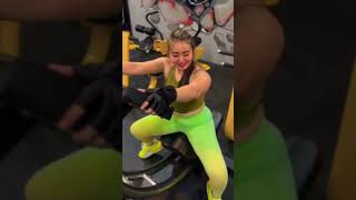 Download lagu Gaya kedepan🍑🤤 #goyangtiktok #pemersatubangsa #tiktok #tiktokvideo #shortvideo #tiktokviral mp3