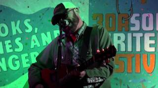 Corey Smith live performing Drinkin Again