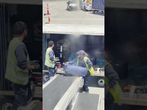 飛行機: この暗号を聞いたら、機内には死者がいます