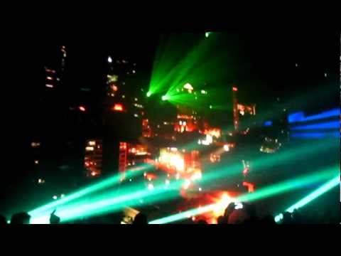 Pryda feat. Nina﻿ Simone - Sweet Genesis w/ Nina Simone - Feeling Good