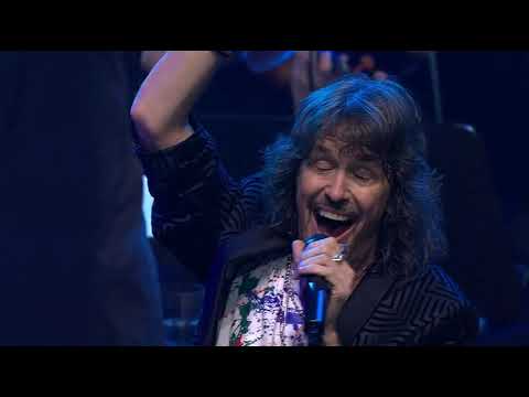 That Was Yesterday - Foreigner with the 21st Century Symphony Orchestra & Chorus - 09of17