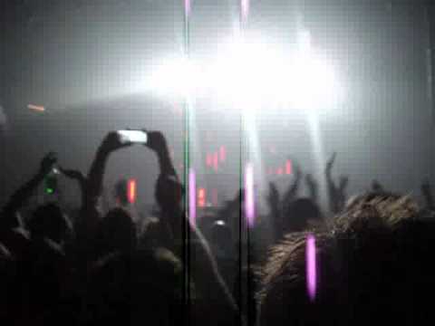 Swedish House Mafia 28.05.11 (Alexandra Palace London) Diddy Dirty Money - Coming Home REMIX