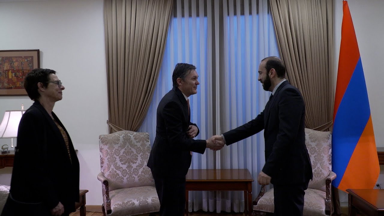 ER Xİ naziri ilə ATƏT MQ fransalı həmsədri arasında keçirilən görüşdə ATƏT-in Minsk Qrupunun həmsədrlərinin rolu vurğulanıb