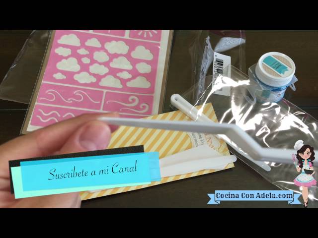 Vídeo relacionado con Mopec Cuchillo y Pala para Tarta con decoración en Forma de Corazones, Pack de 1 Juego, Resina, Blanco, 3.00x13.50x35.00 cm