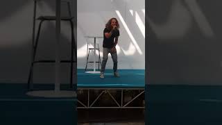 Zic   a Torino 1°Parte canta &quot;Perchè sono rimasto da solo &quot;