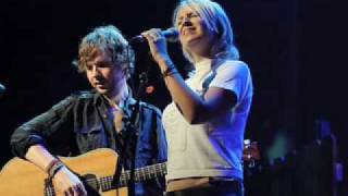 [NON-SKIPPING] Sia and Beck - "You're the One that I want" live