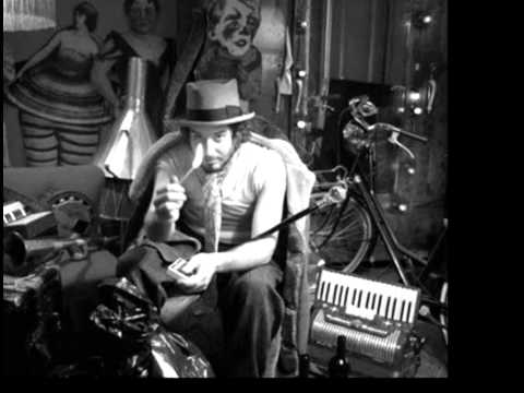 Non è l'amore che va via - Vinicio Capossela