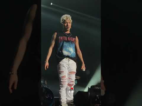 171015 TAEYANG - 뱅뱅뱅 + FANTASTIC BABY @ WHITE NIGHT IN KUALA LUMPUR