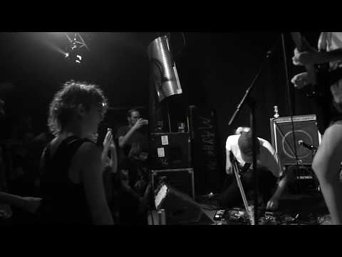 Cuntroaches live Venster 99 / Wien / 2019