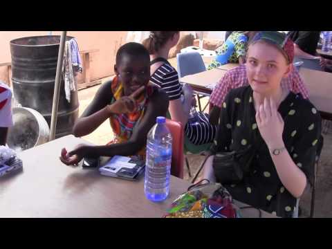 Udveksling af gaver. Obuko house. Akwamufie