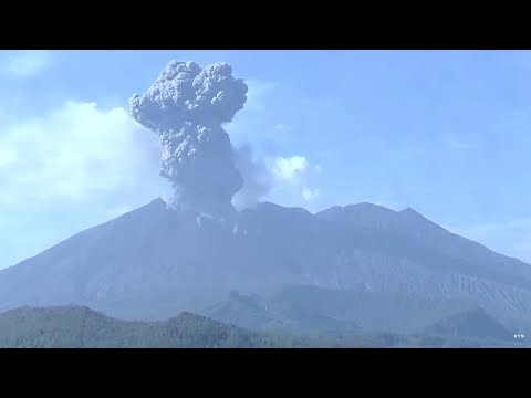 November 21, 2022, ~ Explosion ~  桜島 ~ Sakurajima Volcano, Japan ~ 13:34 JST