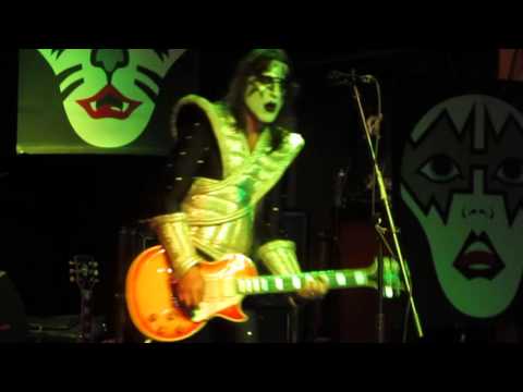 092615 KISS Alive! NYC: Shock Me