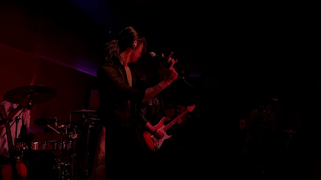 [Unreleased Tracks] keshi NYC Listening Event (Front Row View)(4k 60FPS)