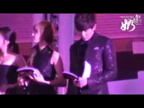 [FANCAM] 111231 MBC Gayo MC Khuntoria