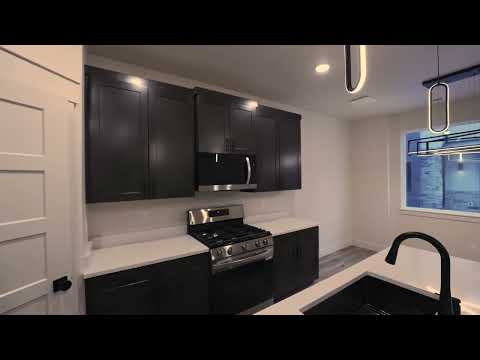 MODERN 3 BED 2.5 BATH END UNIT TOWNHOME WITH 2 CAR GARAGE IN AMMON property video