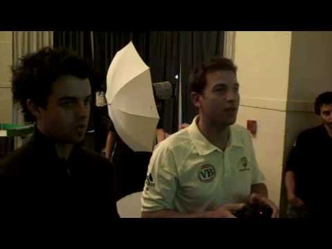 Aussie Players get stuck into "Ashes Cricket 2009"