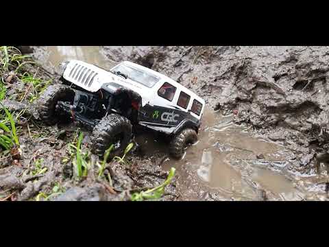 RC CRAWLER OFFROAD RUN in the MUD and DIRTY WATER //AXIAL SCX24 // #rc #rccars